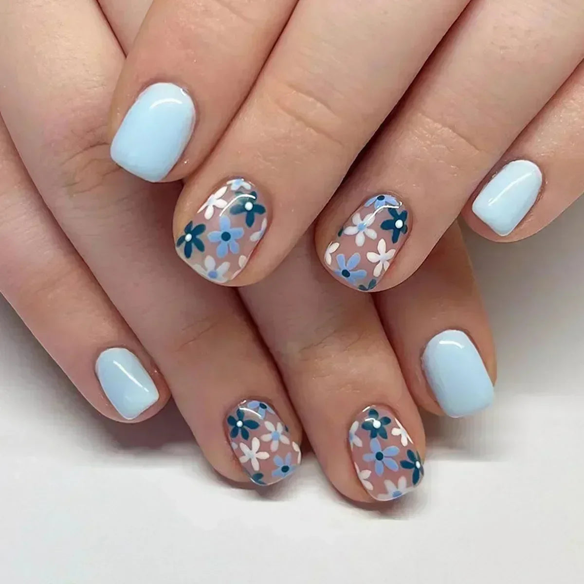 24 Pcs Cute Mini Flower Press On Nails