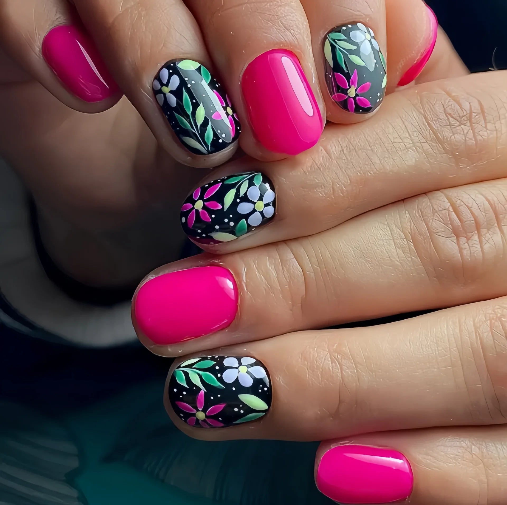 24 Pcs Cute Mini Flower Press On Nails