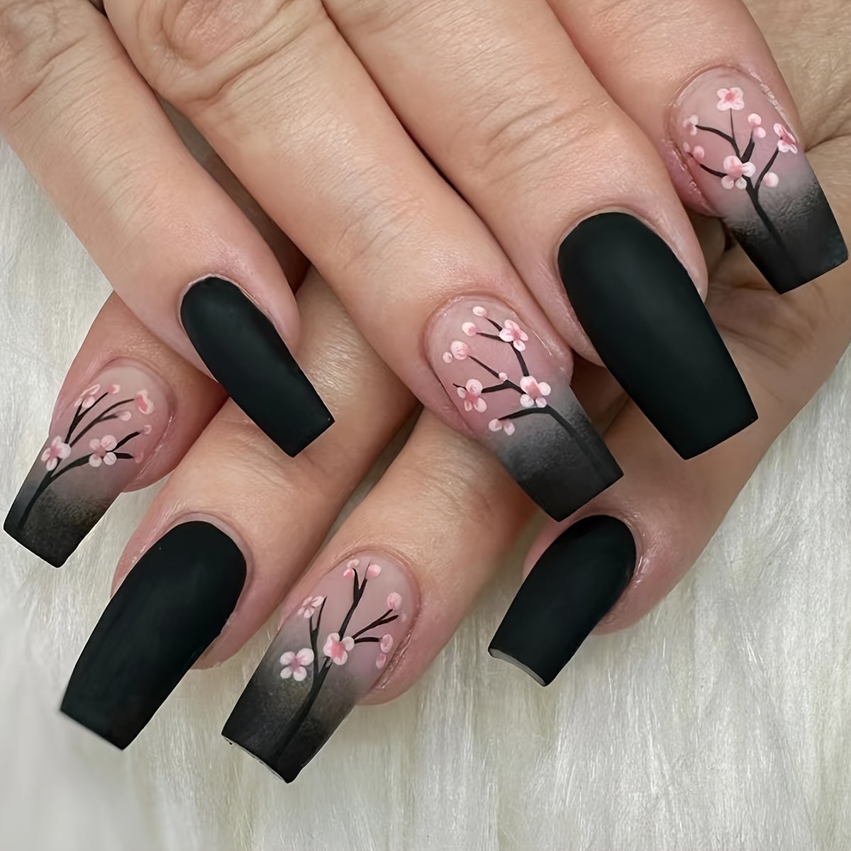 Chic 24 Pcs Oval Press-On Nails