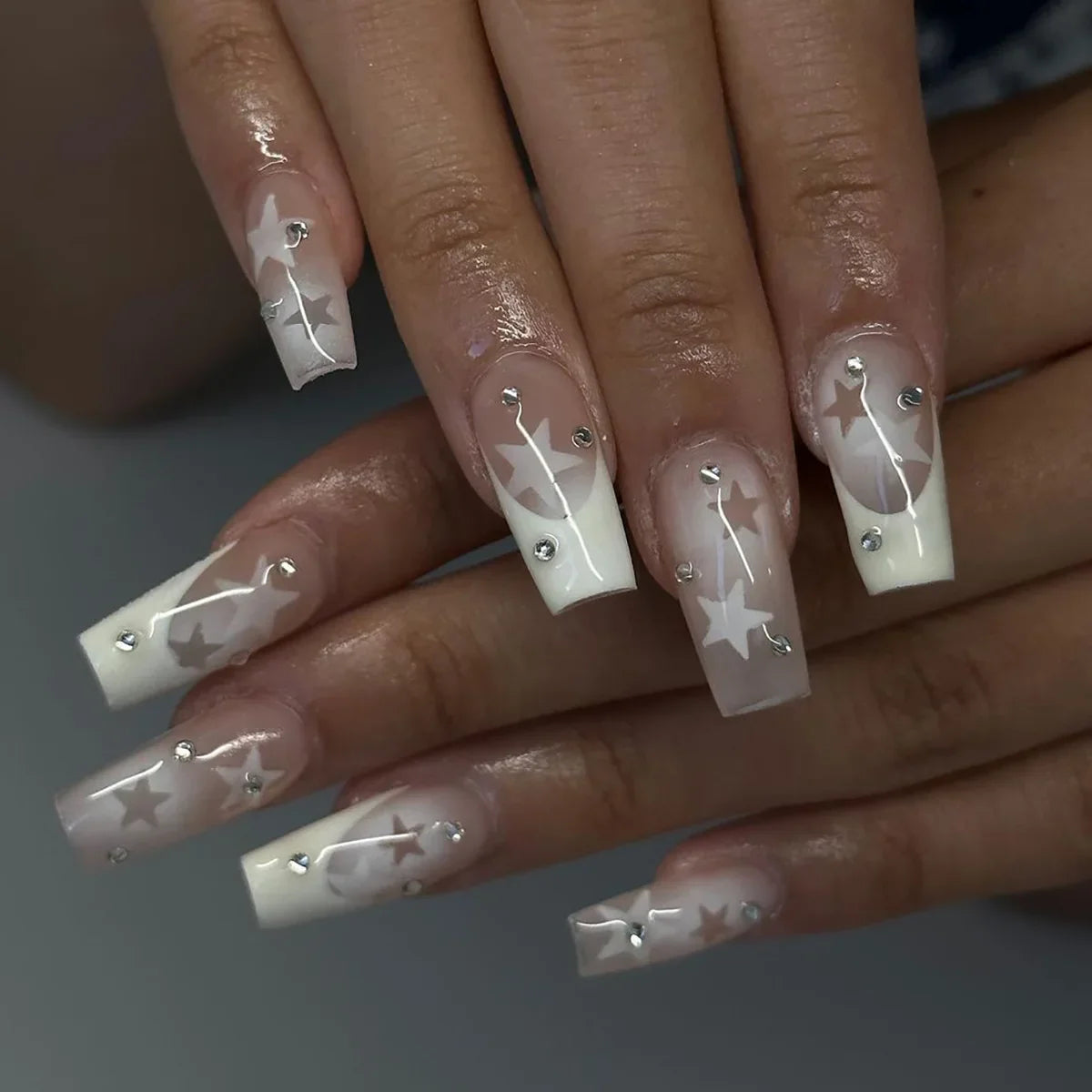 Glamorous Rhinestone-Studded Press-On Nails