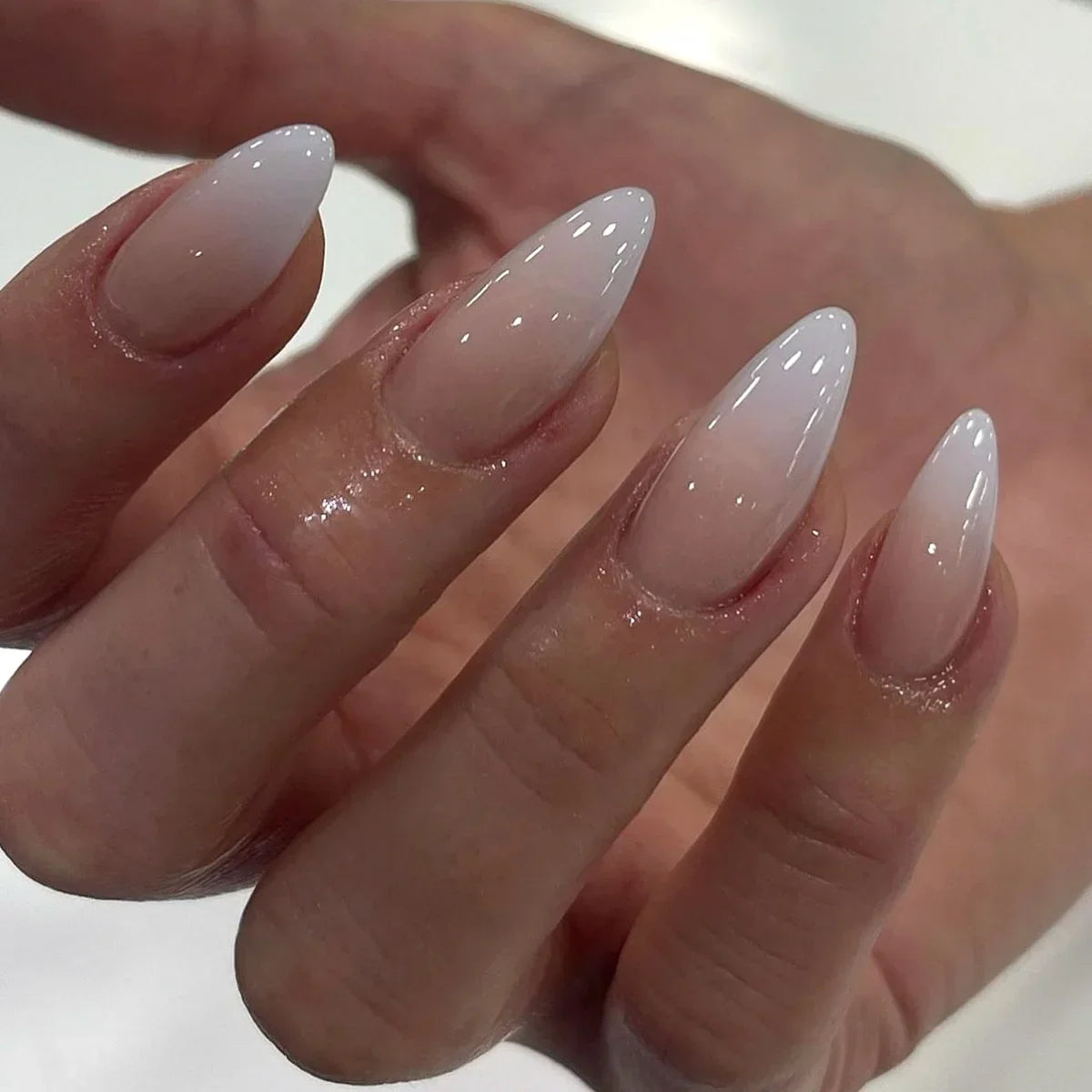 Glossy Press On Nails Set Short Oval Gradient