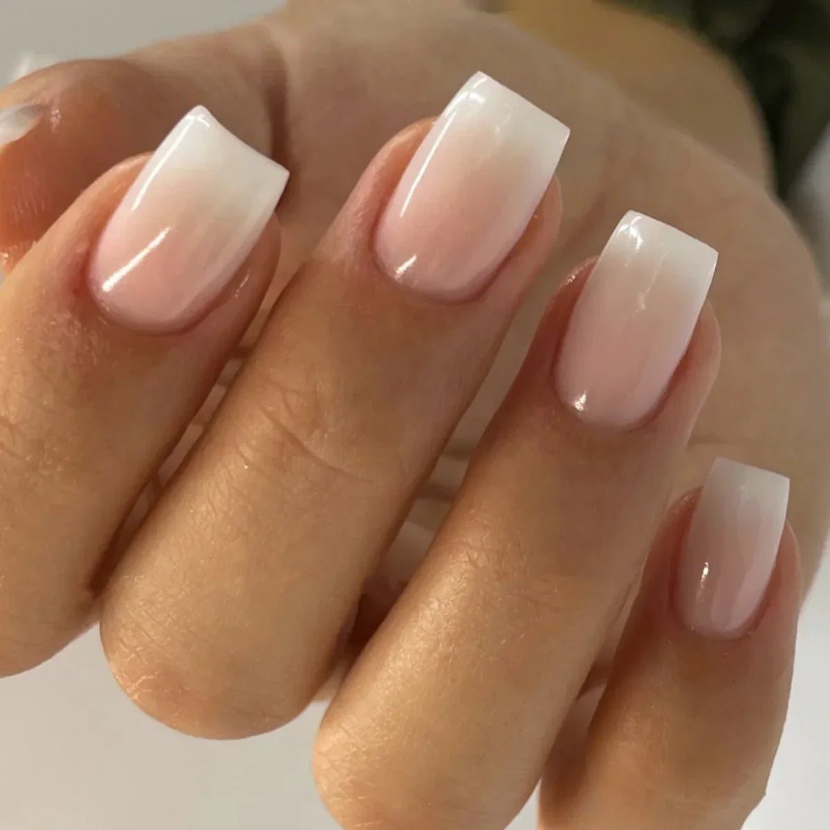 Glossy Press On Nails Set Short Oval Gradient