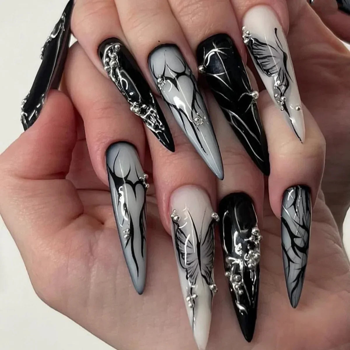 Qsezeny Glam Butterfly Press-On Nails