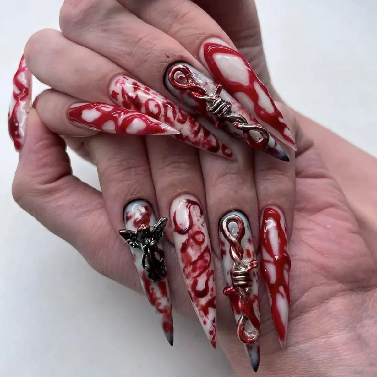 Qsezeny Glam Butterfly Press-On Nails