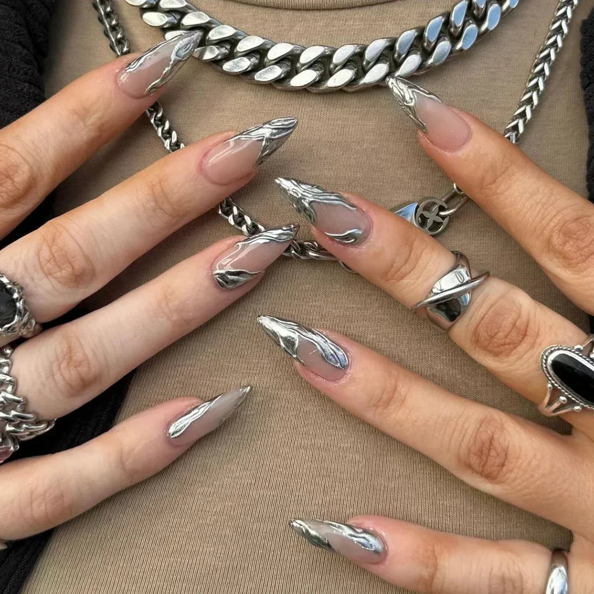 Stiletto Press-On Nails Set