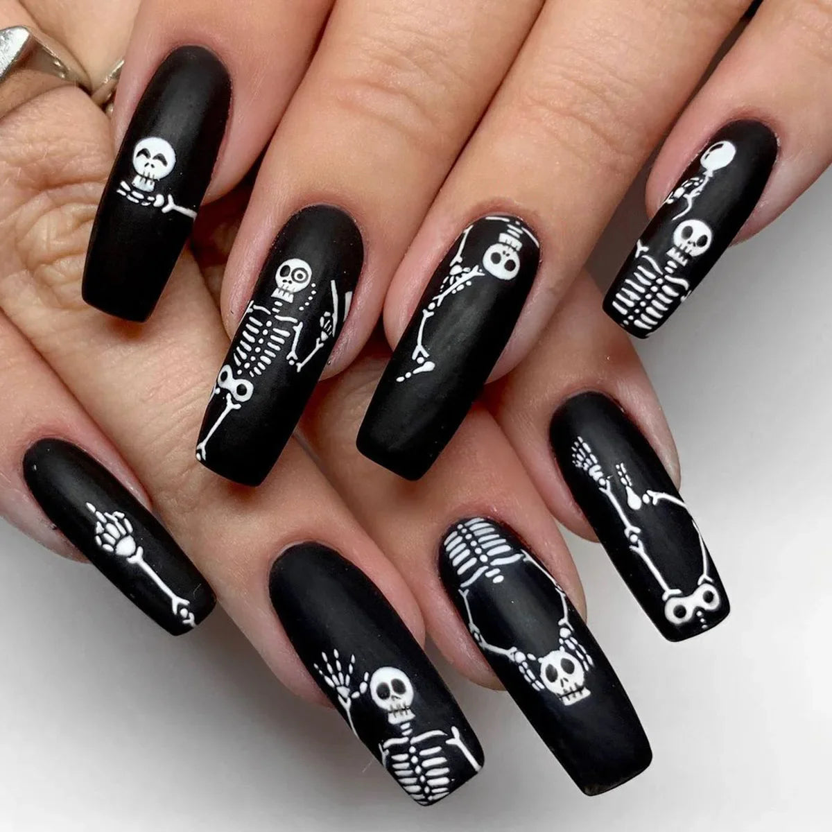 Skull-tastic Press-On Nails