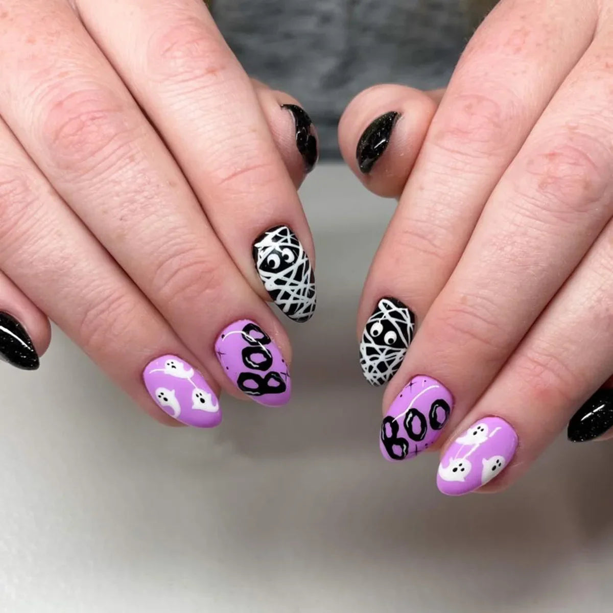 Skull-tastic Press-On Nails
