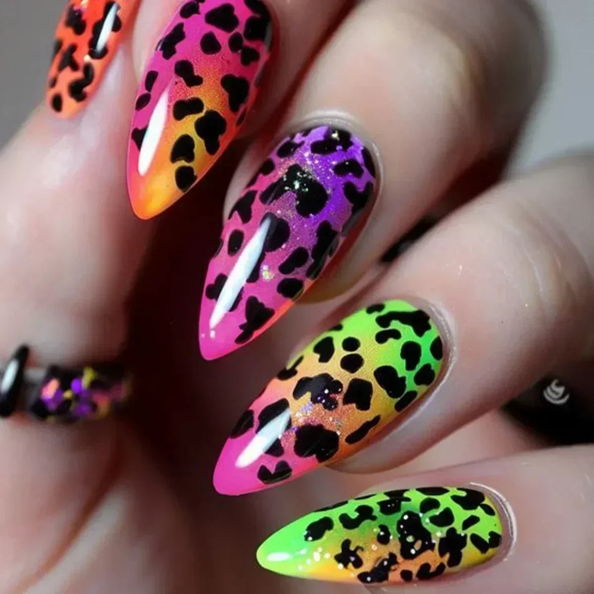 Stiletto Press-On Nails Set