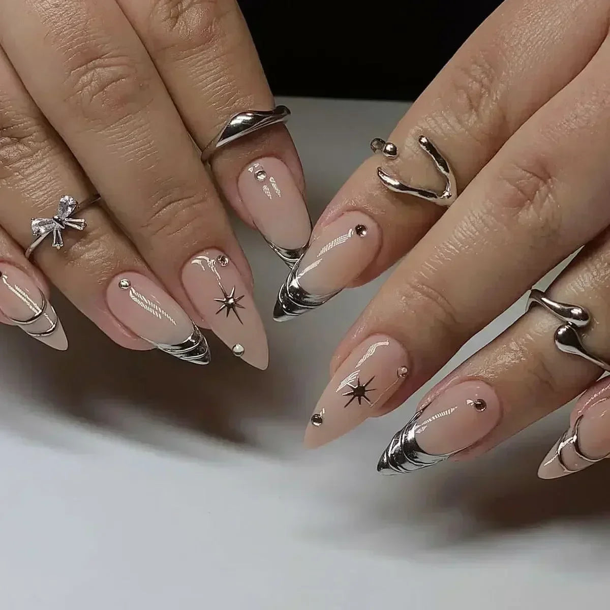 Stiletto Press-On Nails Set